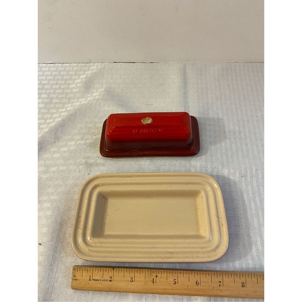 Le Creuset butter dish‎ red tan ***missing knob